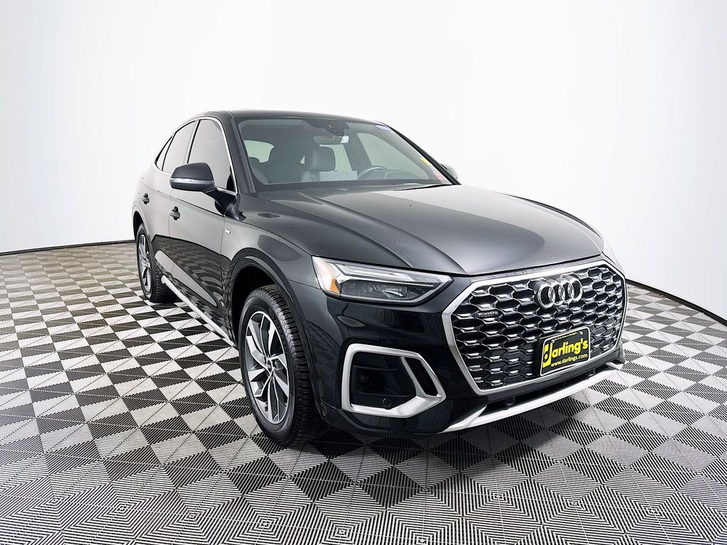 2021 Audi Q5 Sportback 45 Premium Plus's photo