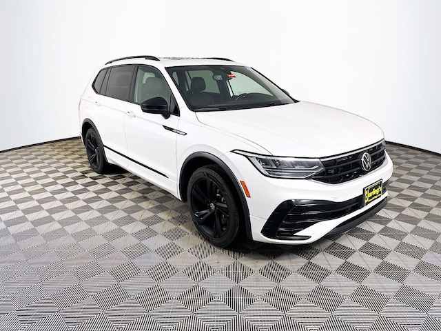 2023 Volkswagen Tiguan 2.0T SE R-Line Black (Premium) SUV