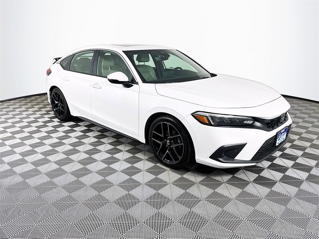 2023 Honda Civic Hatchback Sport Touring's photo