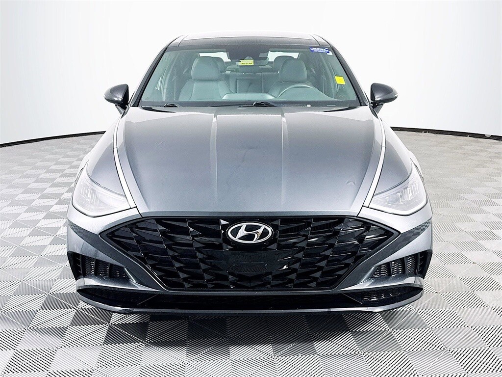 2022 Hyundai Sonata SEL Plus photo 2