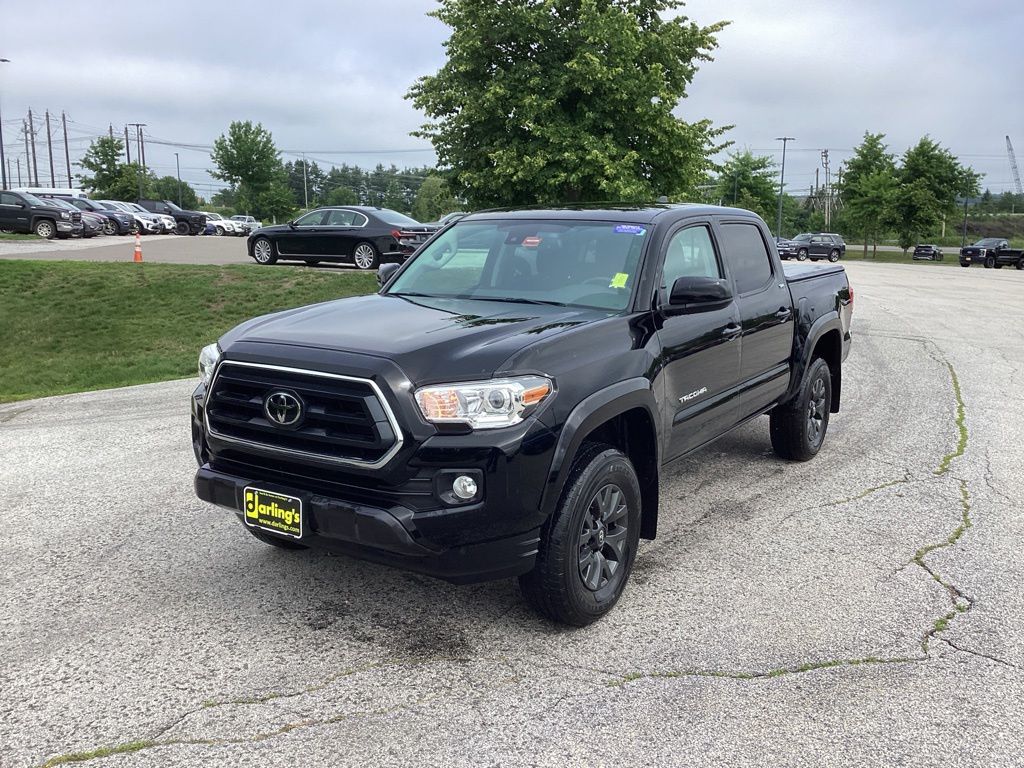 2023 Toyota Tacoma SR5 Double Cab 4WD V6 Auto Short Bed's photo