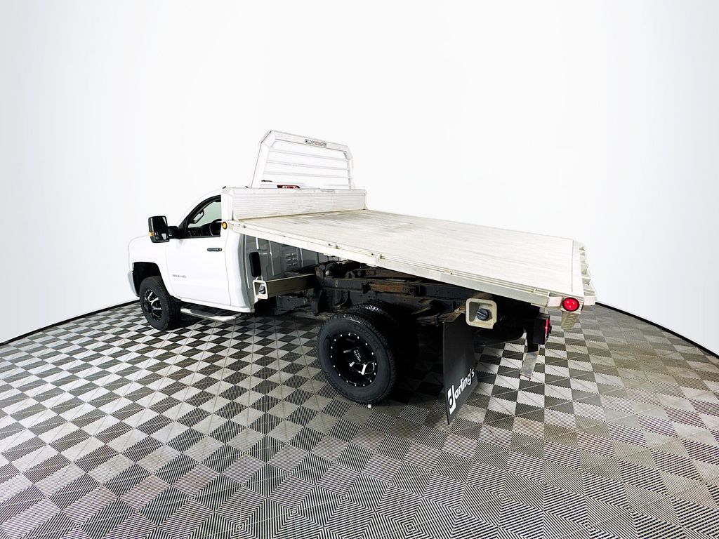 2018 Chevrolet Silverado 3500 Chassis Cab 27