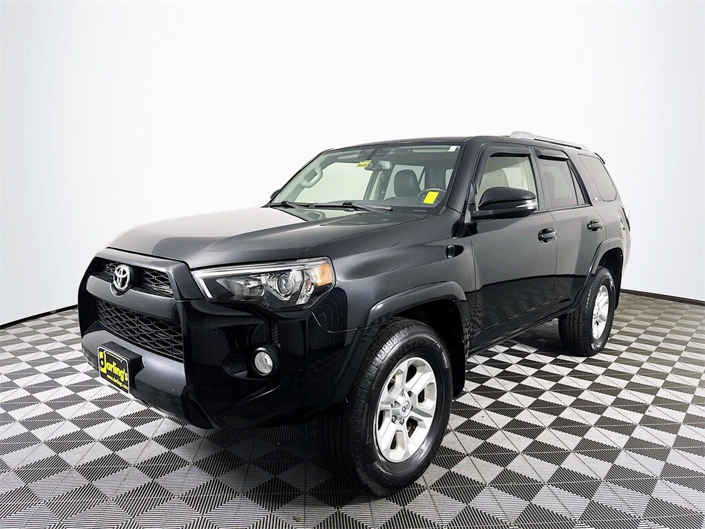 2015 Toyota 4Runner SR5 4WD photo 3