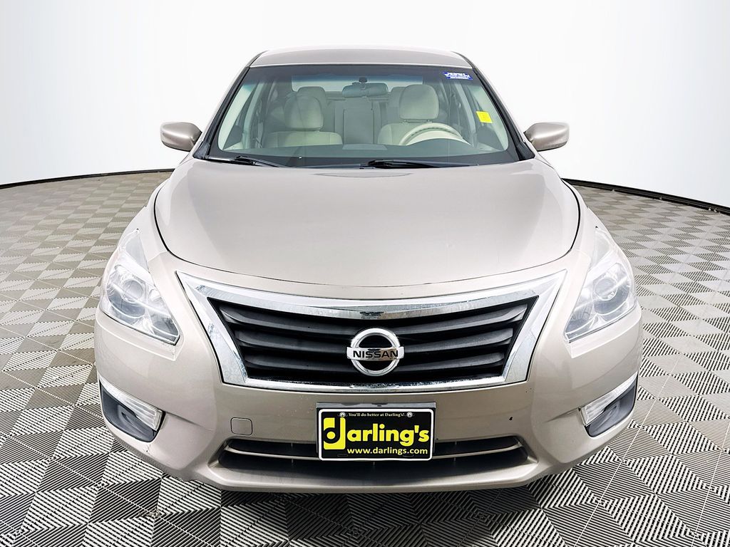 Used 2014 Nissan Altima S with VIN 1N4AL3AP2EC262994 for sale in Ellsworth, ME