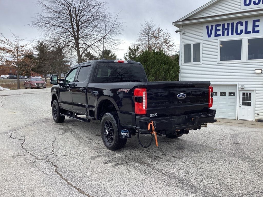 Certified 2024 Ford F-350 XLT (Certified) Truck Crew Cab