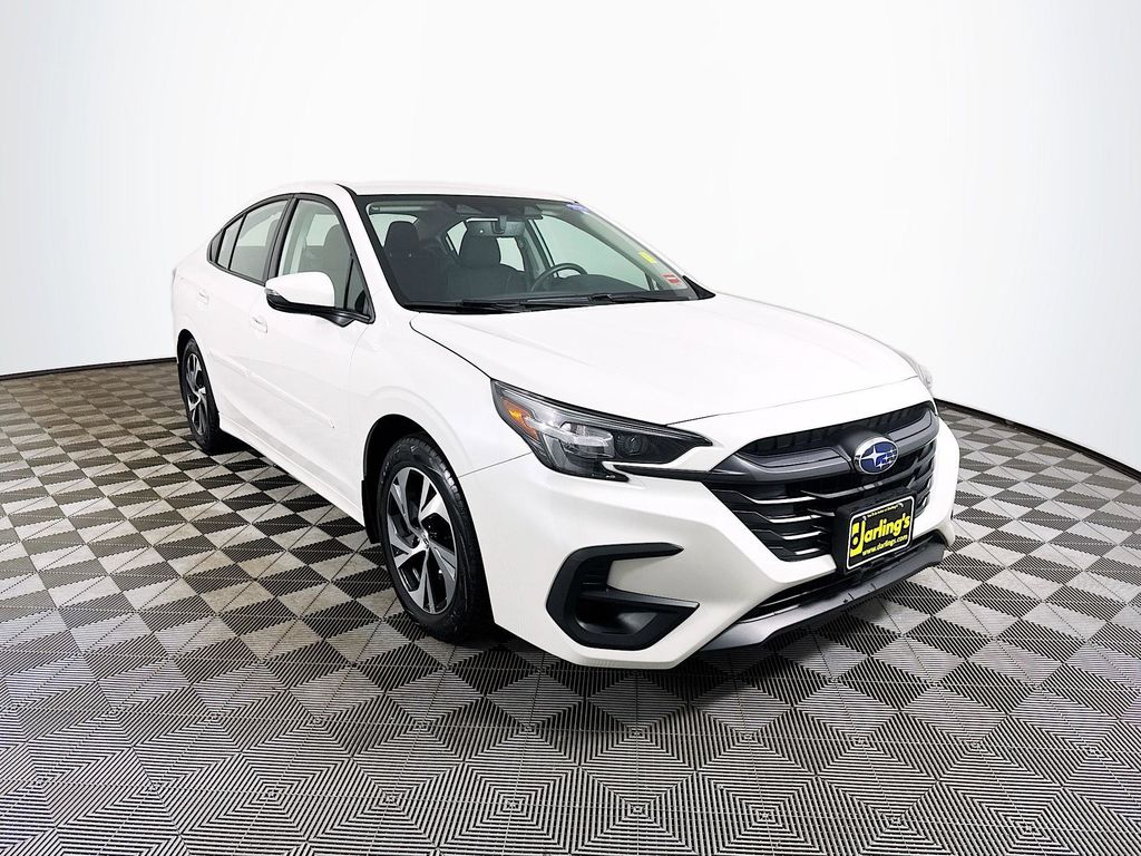 2024 Subaru Legacy Premium's photo
