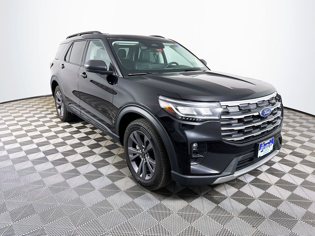 2025 Ford Explorer Active 4WD (PL535)'s photo