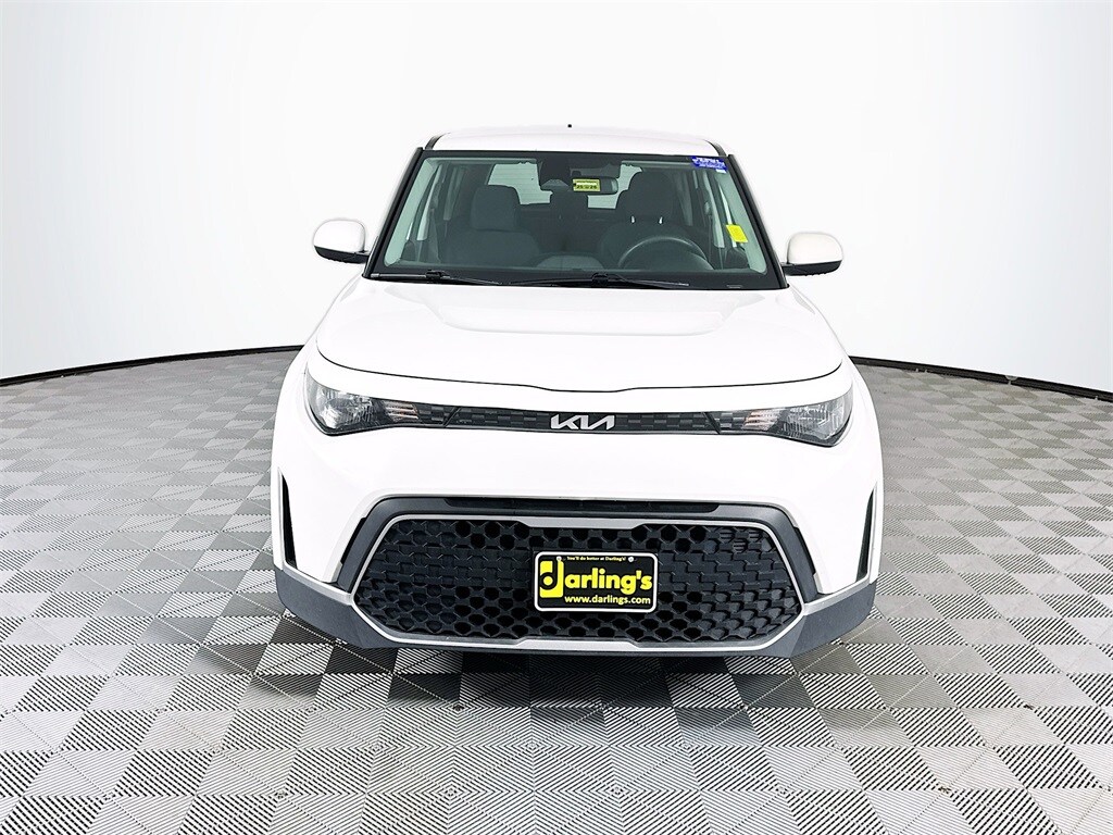 2023 Kia Soul LX photo 2