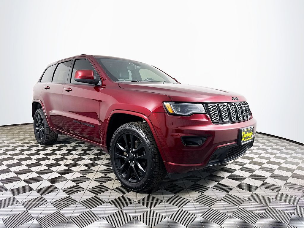 2020 Jeep Grand Cherokee Altitude 4WD's photo