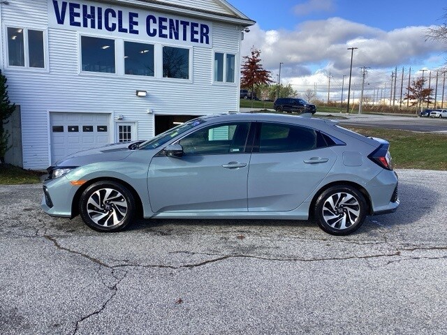 2019 Honda Civic Hatchback LX photo 3