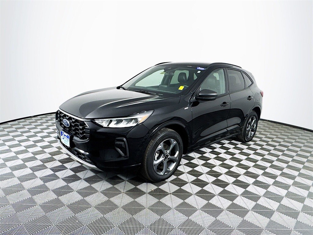 2024 Ford Escape ST-Line photo 3