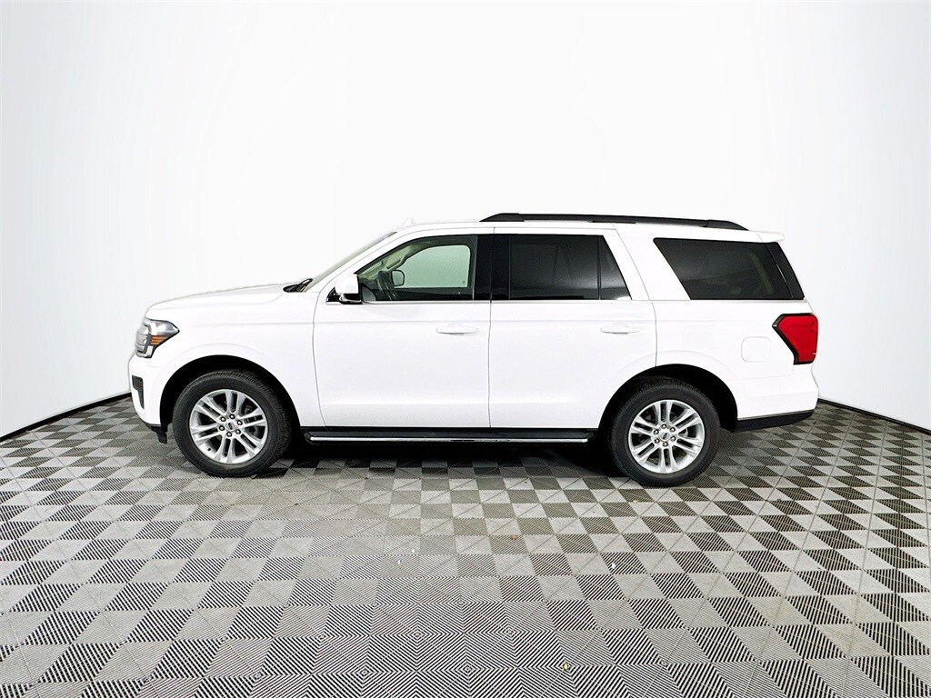 2022 Ford Expedition XLT photo 4