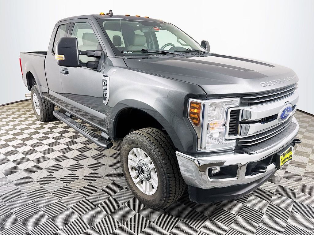 2019 Ford F-250 XLT 4x4 SuperCab 8' Box's photo