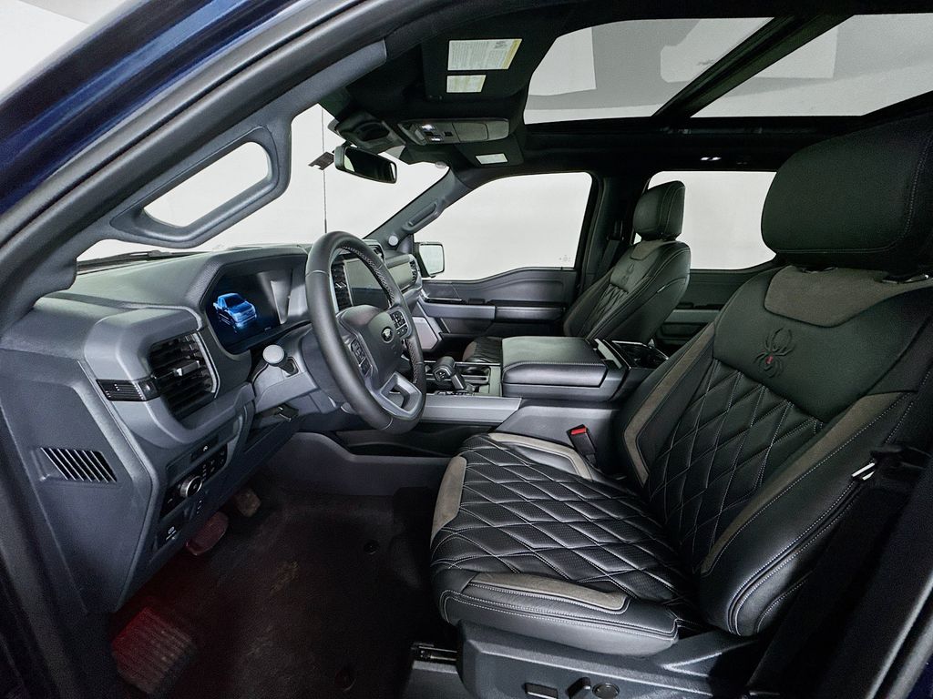 2025 Ford F-150 XLT - Photo 11