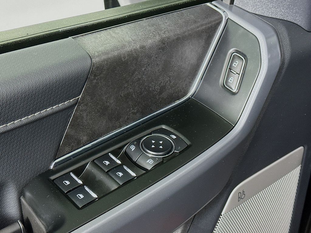 2025 Ford F-150 XLT - Photo 20