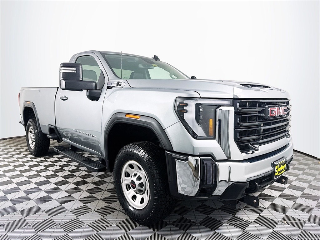 2024 GMC Sierra 3500HD Pro's photo