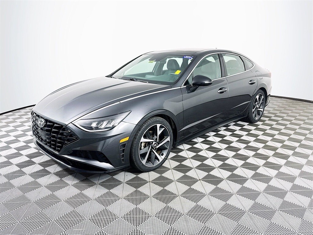 2022 Hyundai Sonata SEL Plus photo 3