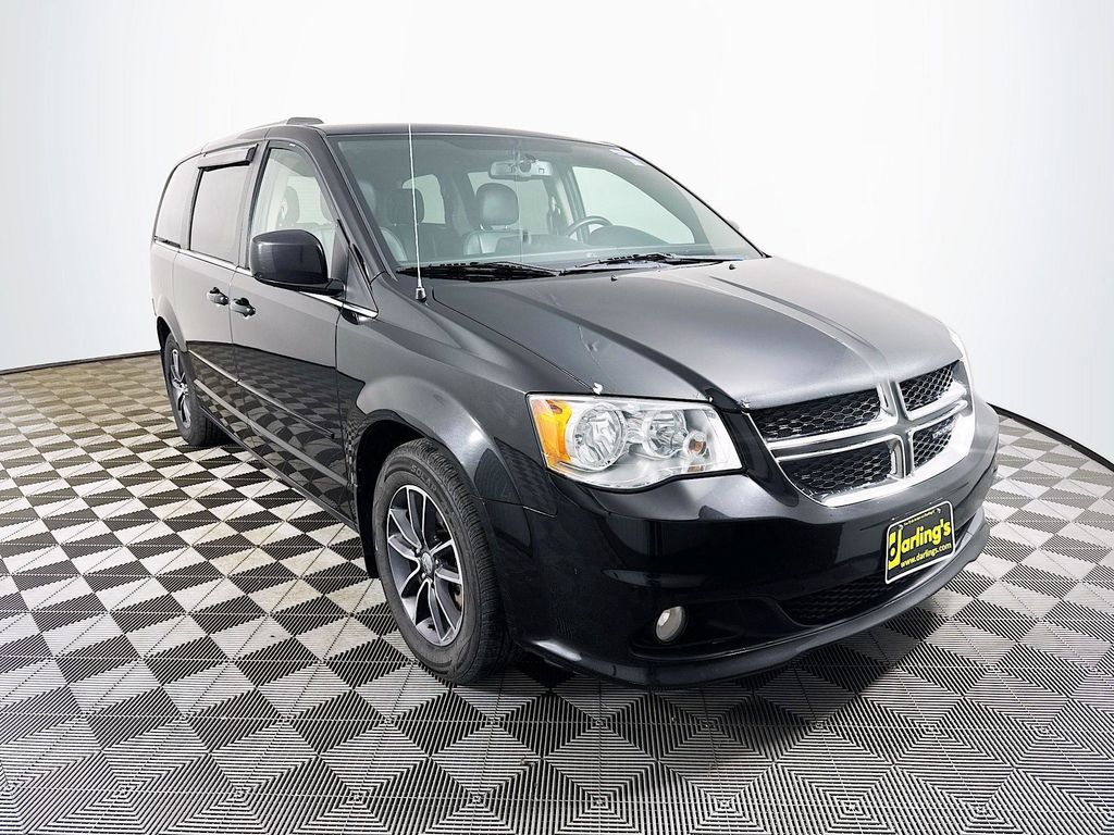 2017 Dodge Grand Caravan SXT's photo