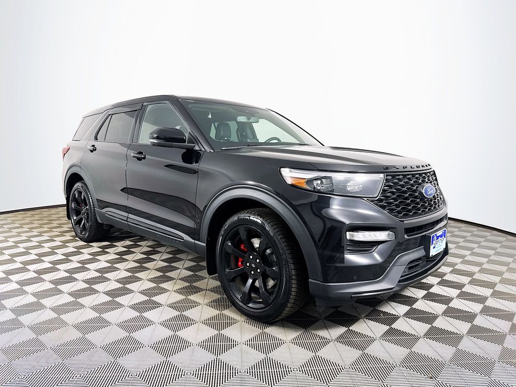 2022 Ford Explorer ST 4WD's photo