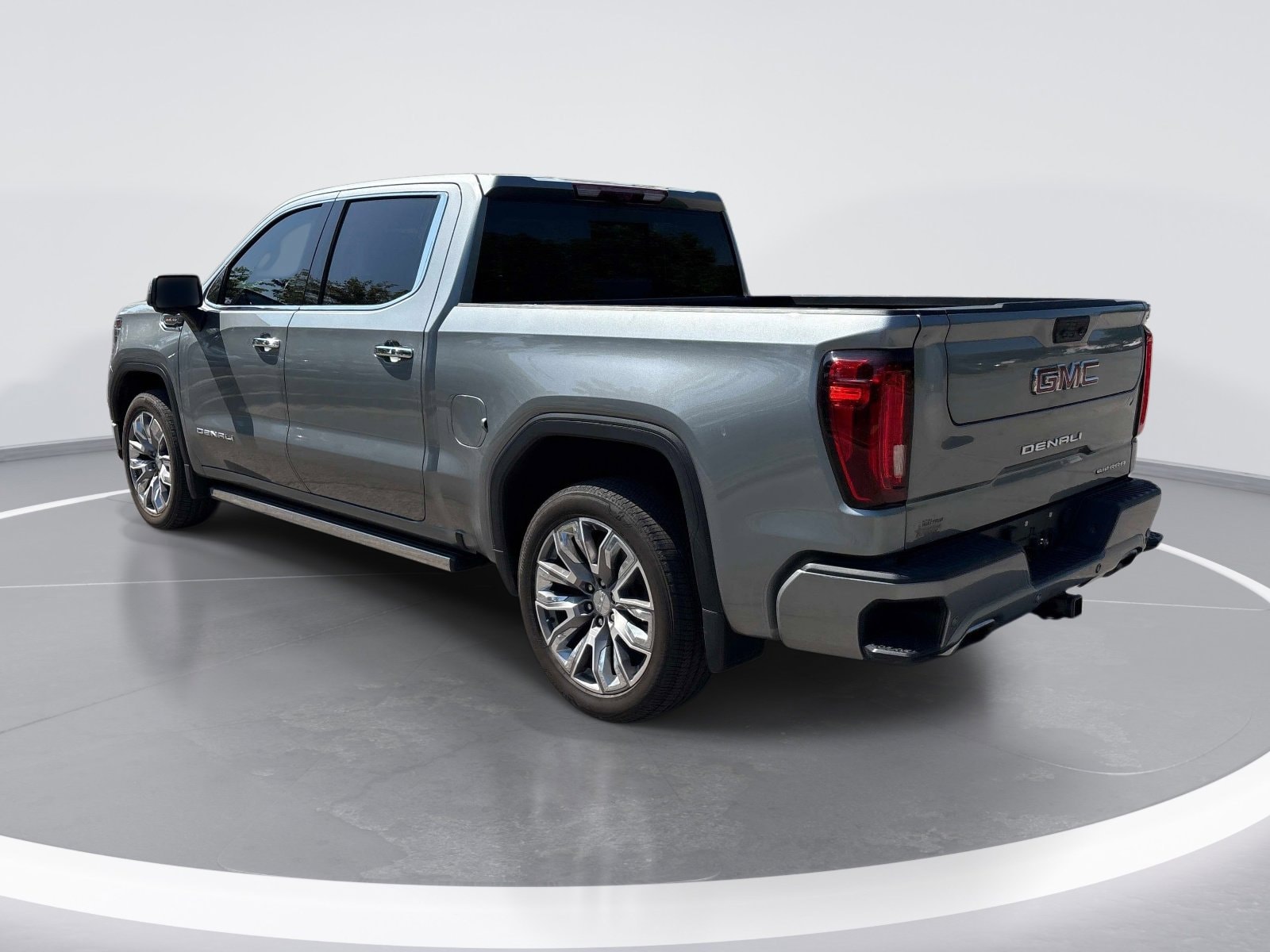 2024 GMC Sierra 1500 Denali photo 4