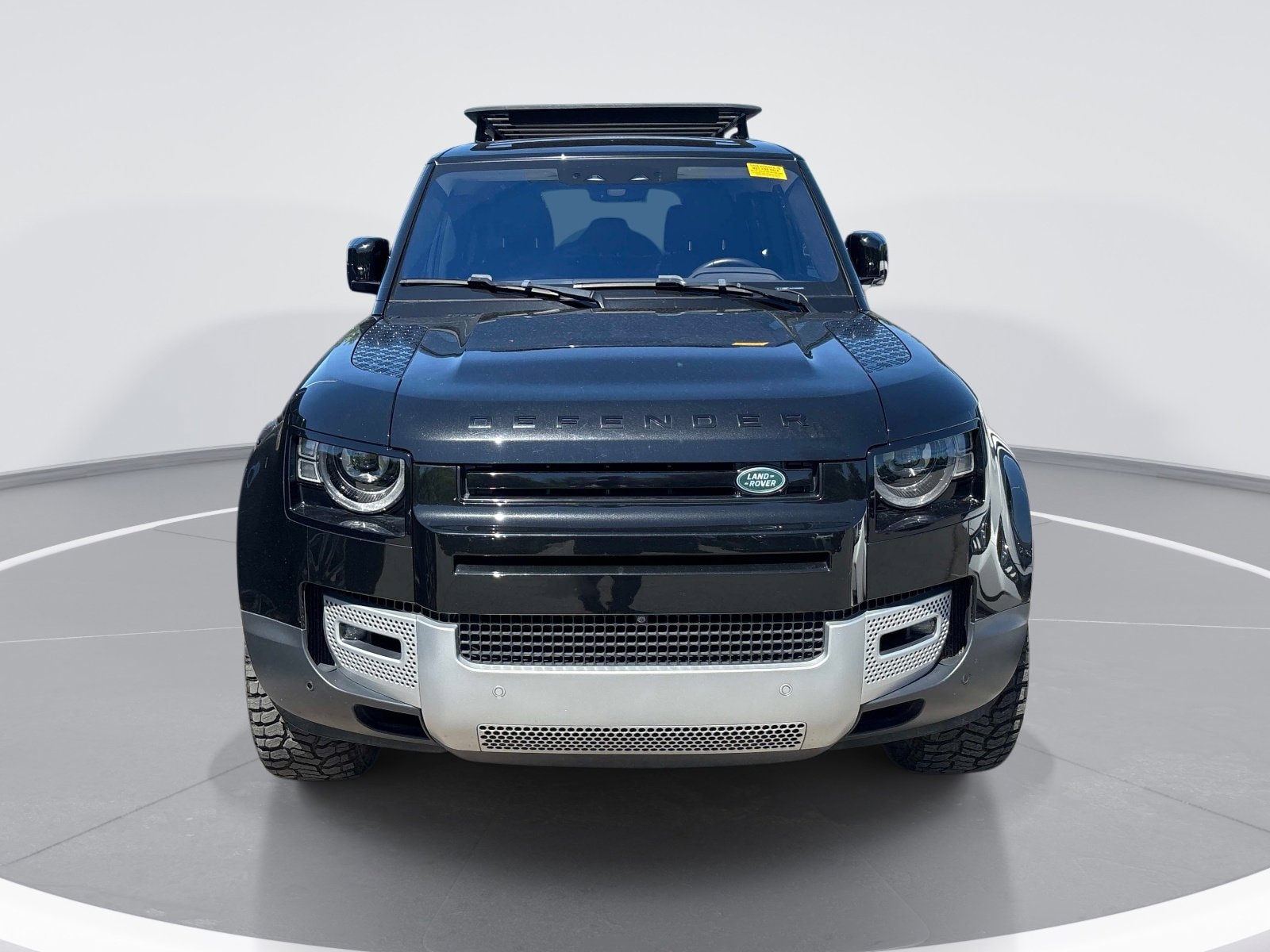 2022 Land Rover Defender 110 S photo 2