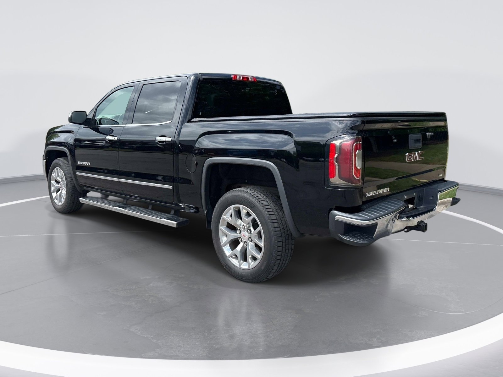 2018 GMC Sierra 1500 SLT photo 5