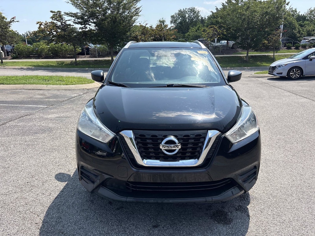 Used 2019 Nissan Kicks S SUV