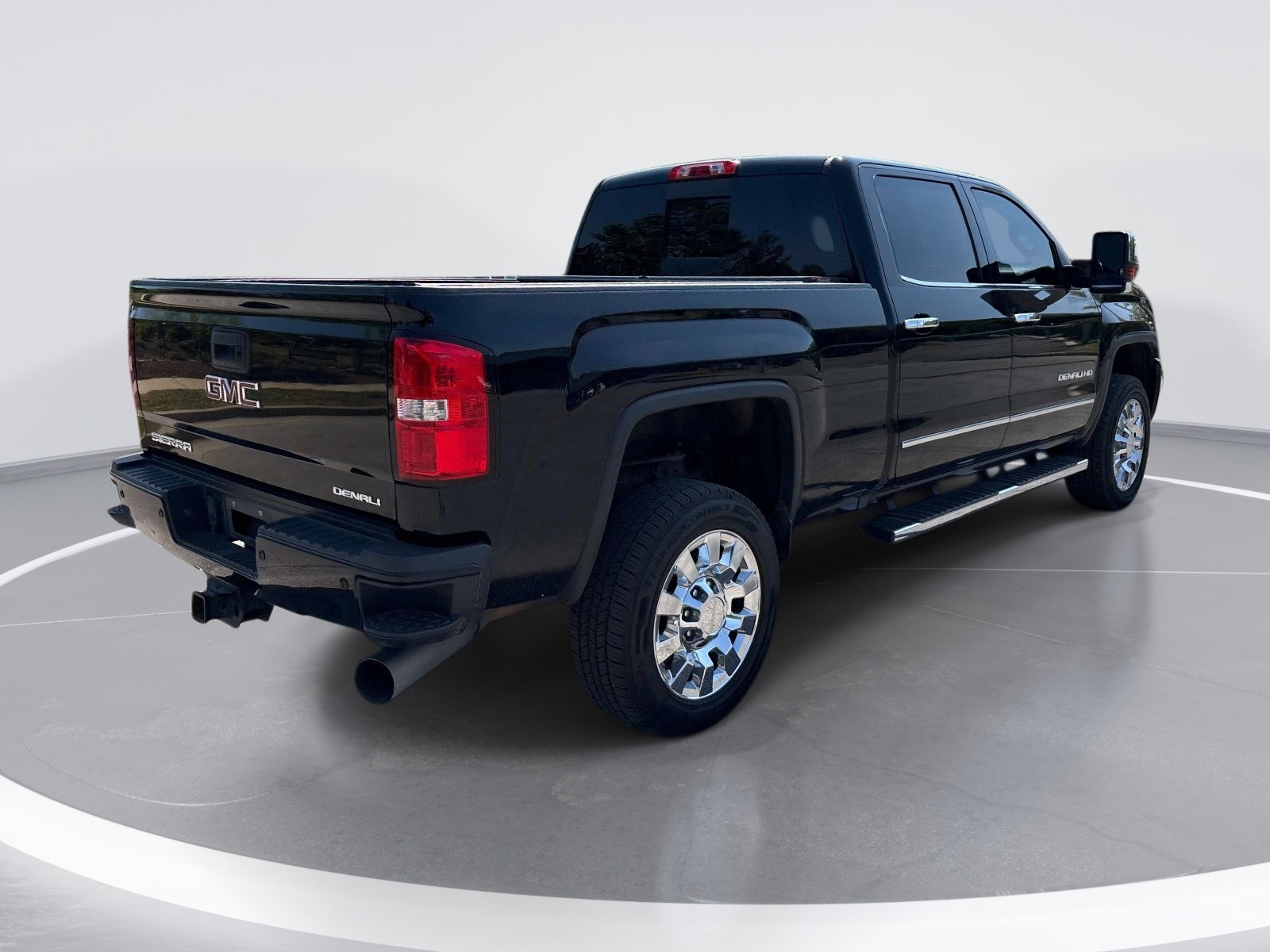 2019 GMC Sierra 2500 HD Denali photo 6