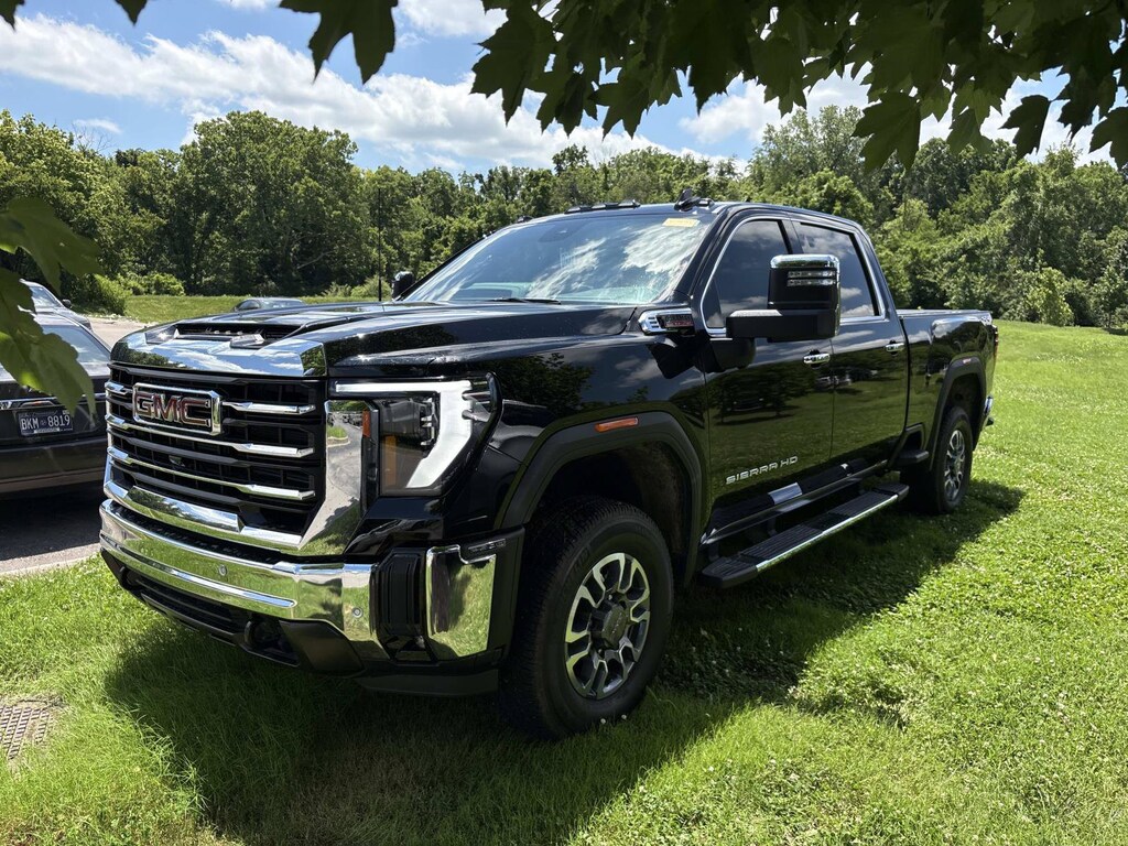 Used 2025 GMC Sierra 2500 HD SLT Truck Crew Cab