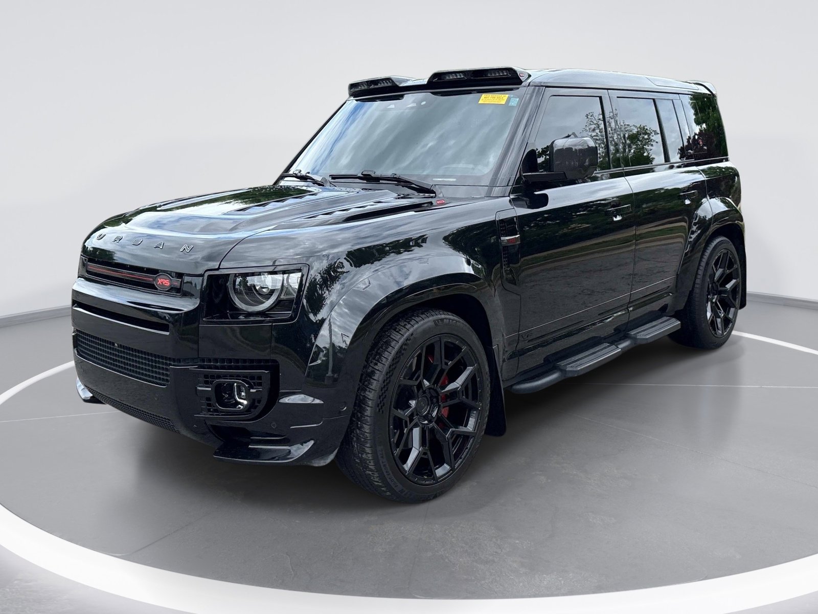 2024 Land Rover Defender 110 P525 V8