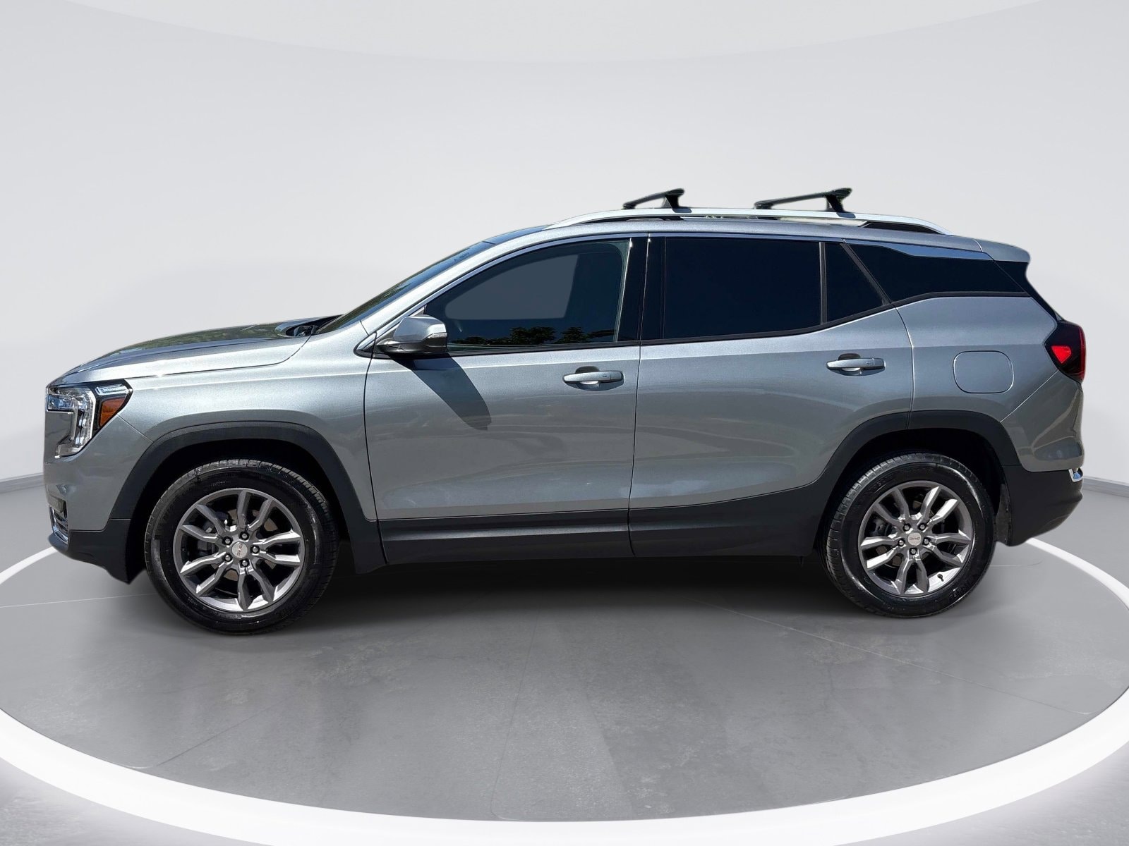 2024 GMC Terrain SLT photo 4