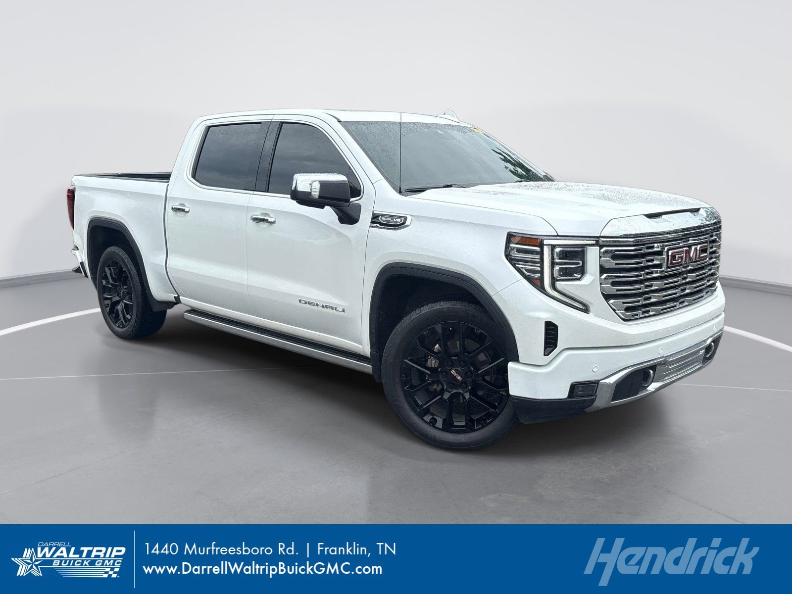 2023 GMC Sierra 4WD Crew Cab Short Box Denali's photo