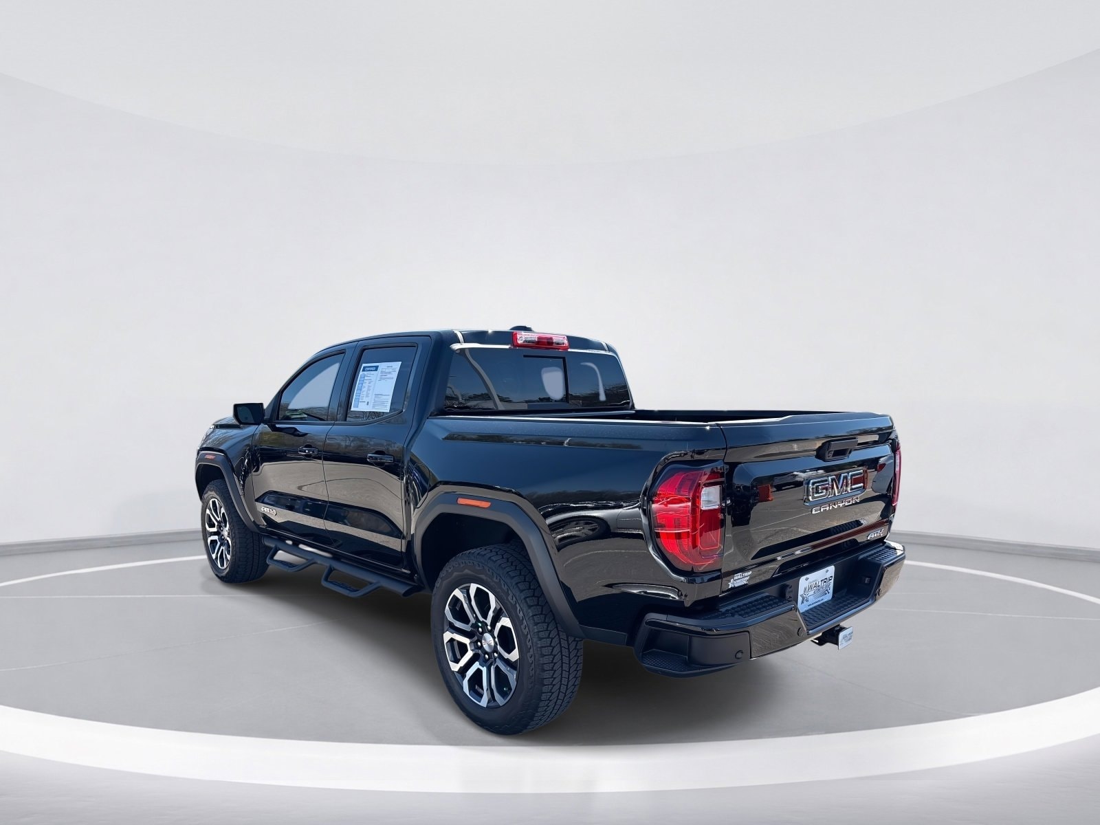 2024 GMC Canyon AT4 photo 5