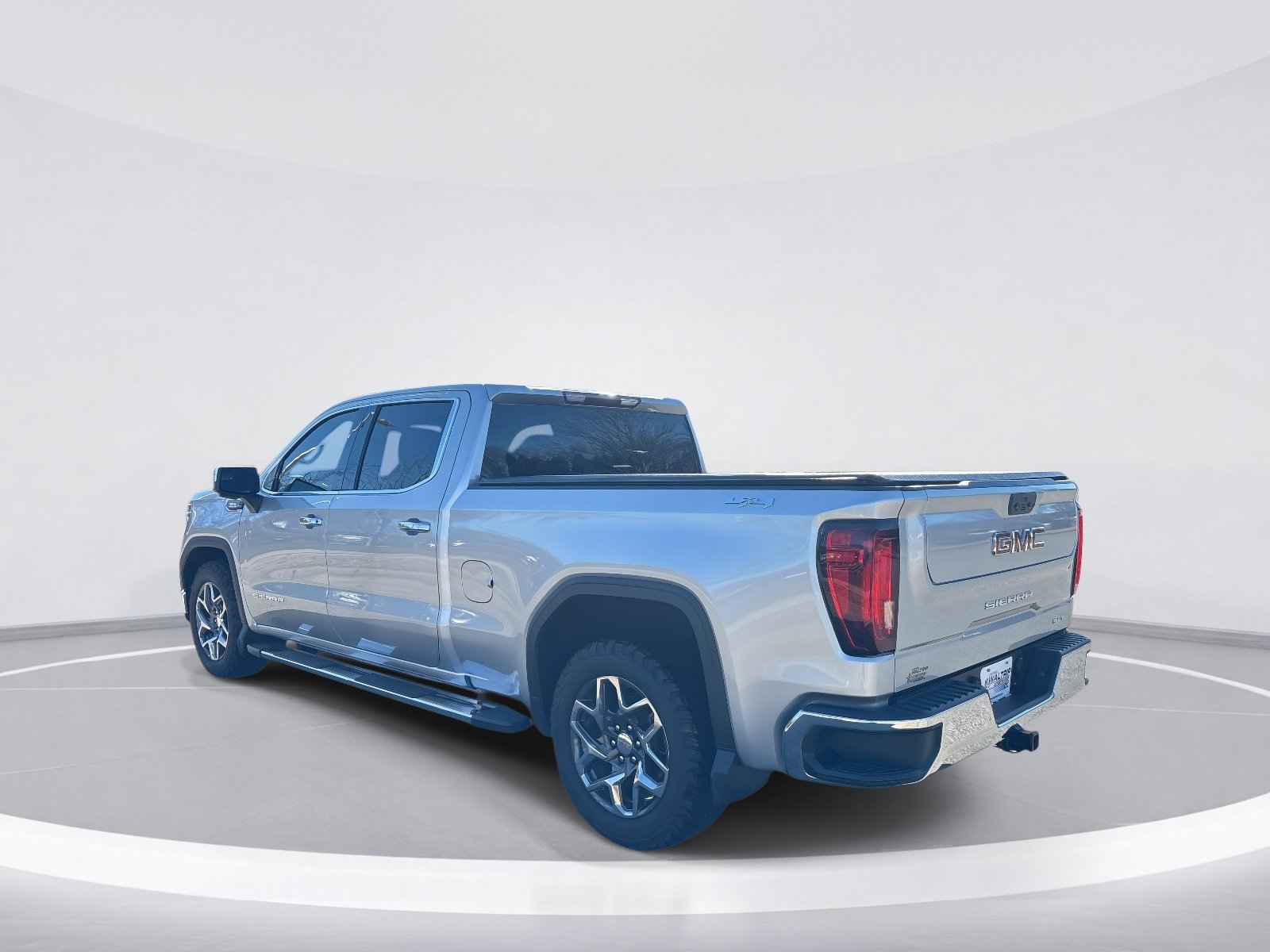 2022 GMC Sierra 1500 SLT photo 5