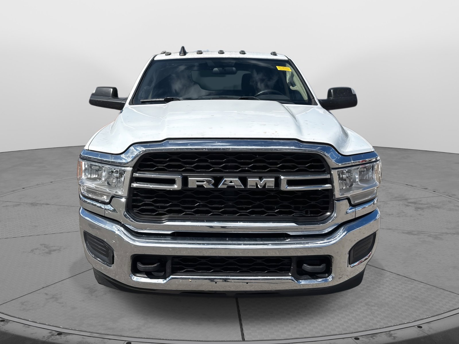 2020 Ram 3500 Tradesman photo 2
