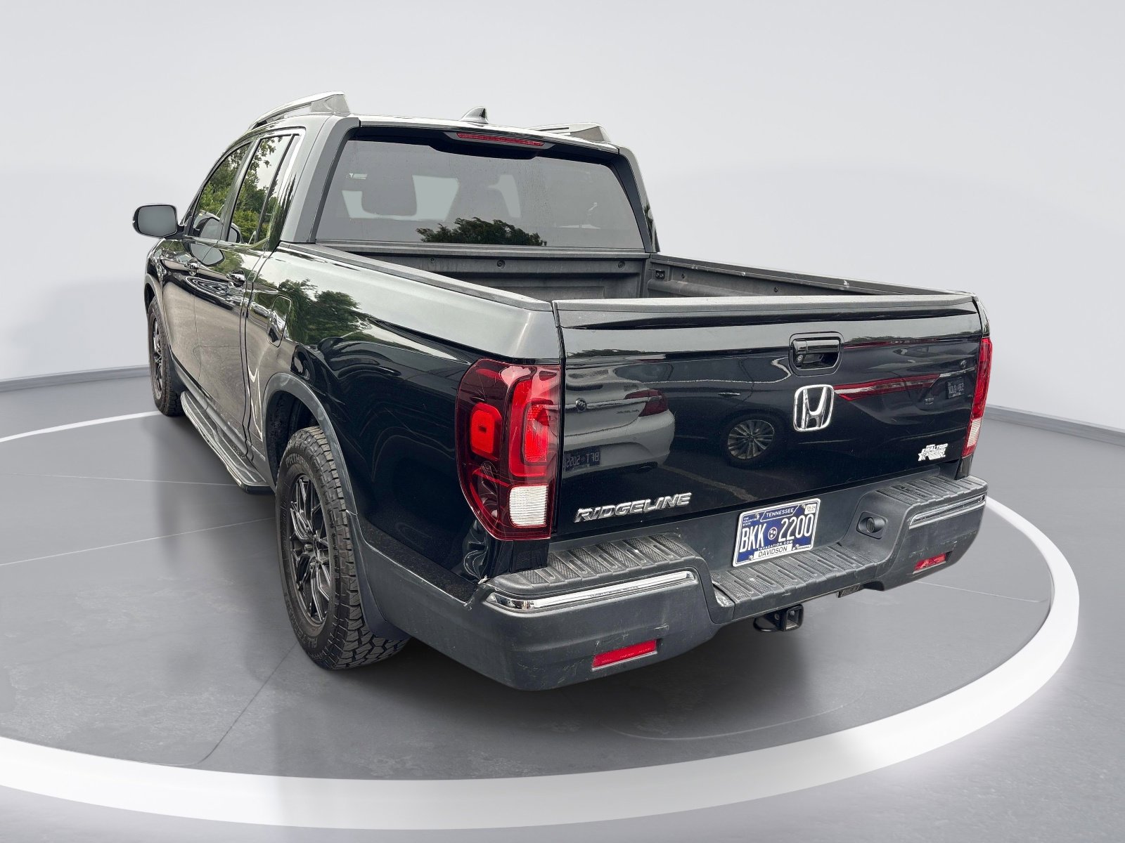 2017 Honda Ridgeline RTL-T photo 6