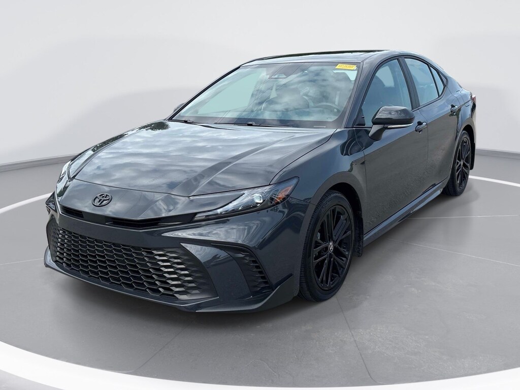 Used 2026 Toyota Camry SE Sedan