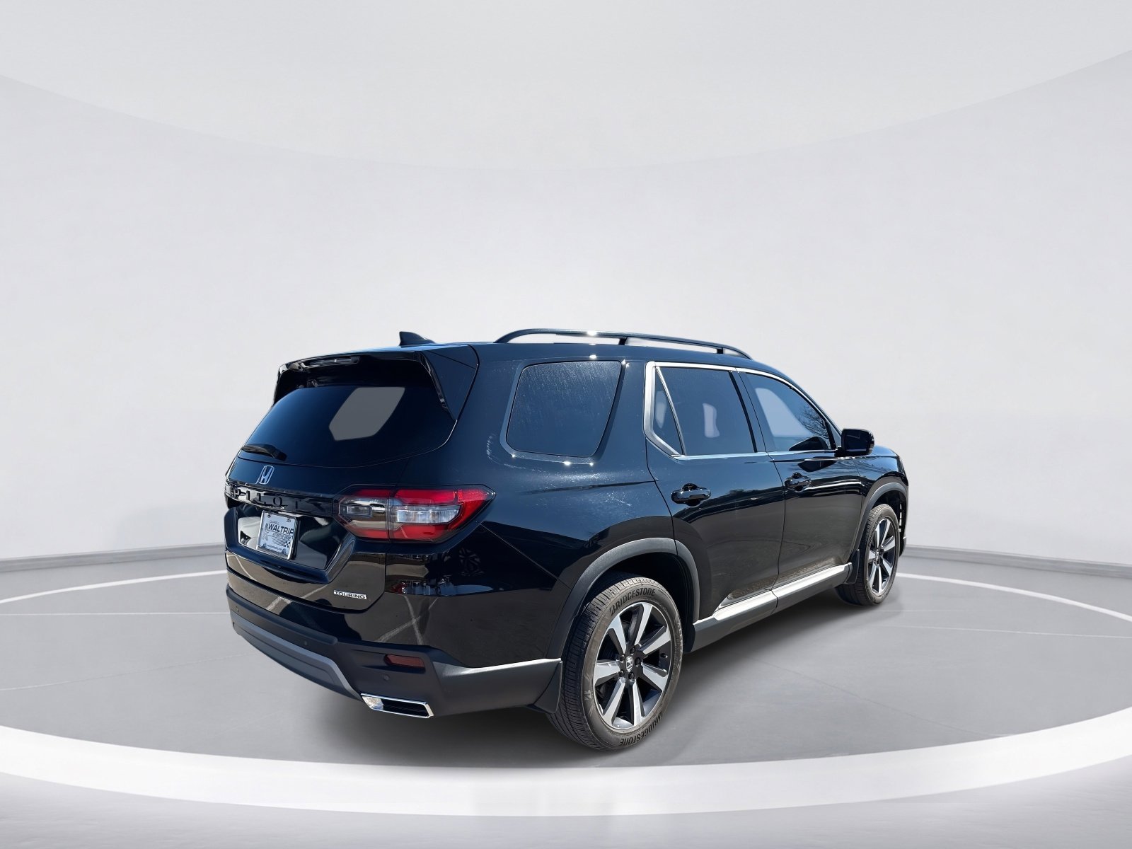 2025 Honda Pilot Touring photo 6