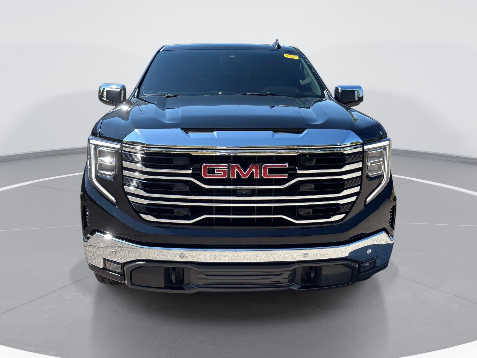 Used 2025 GMC Sierra 1500 SLT Truck Crew Cab