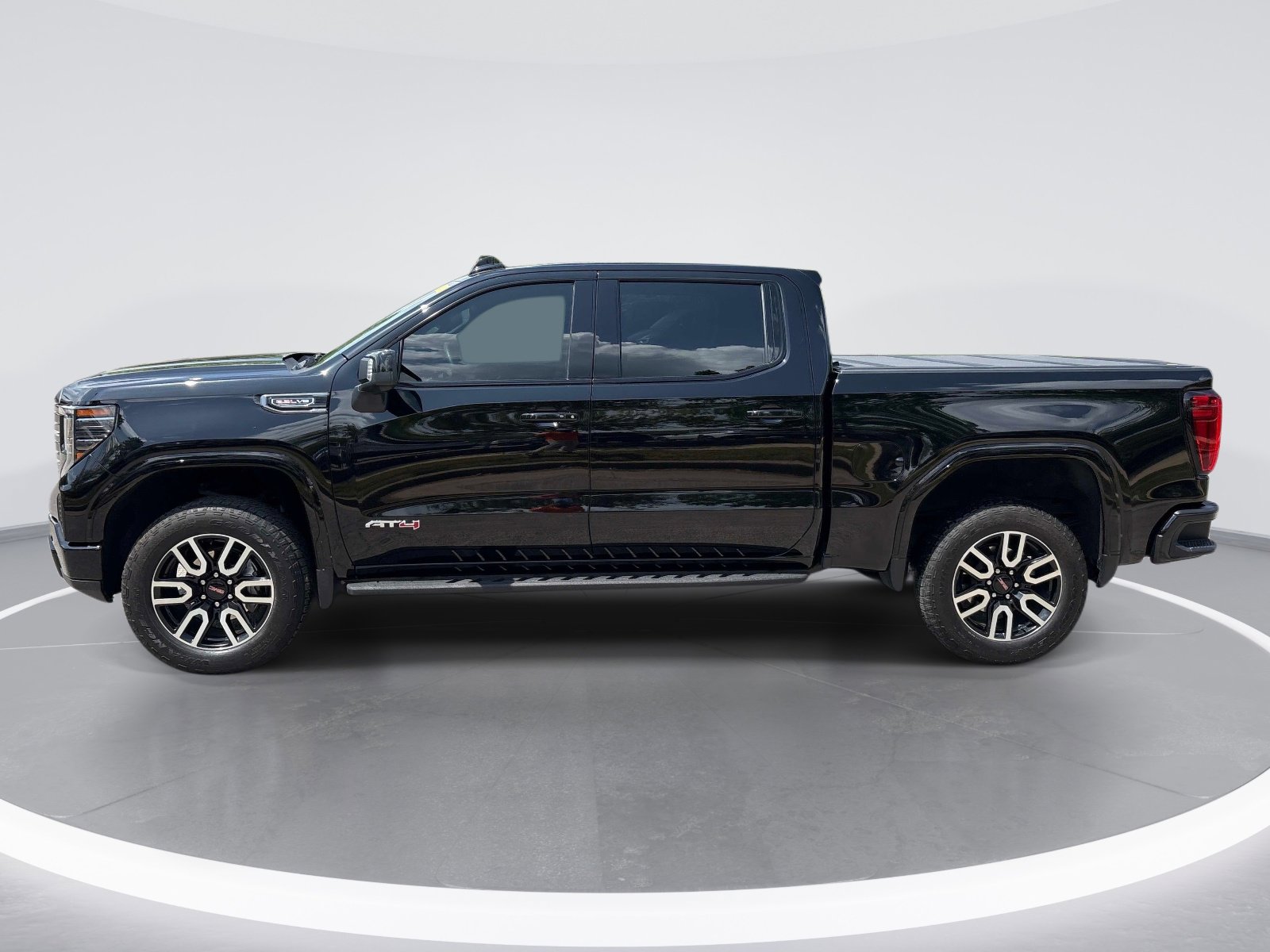 2024 GMC Sierra 1500 AT4 photo 4