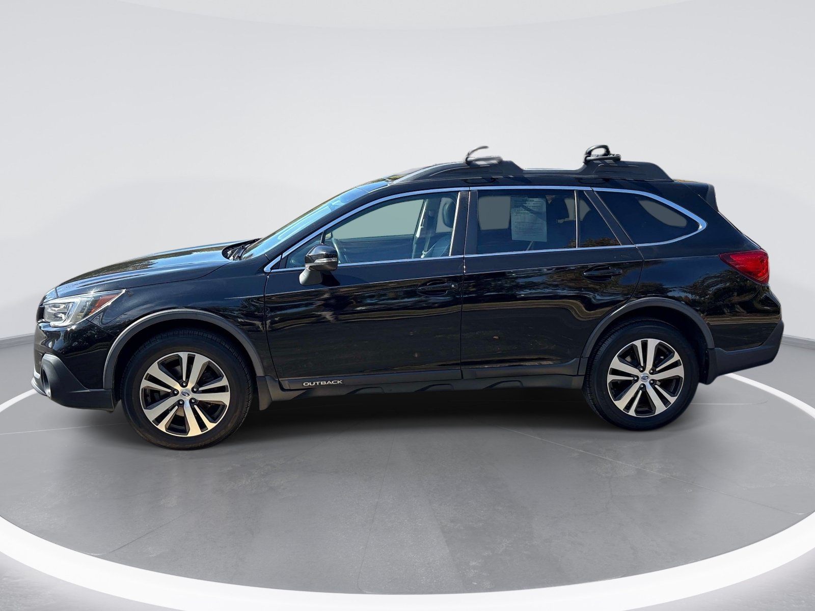 Used 2018 Subaru Outback Limited SUV