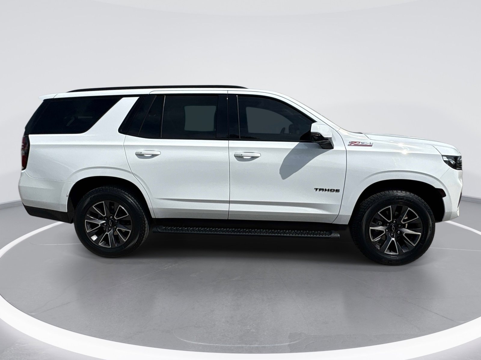 2021 Chevrolet Tahoe Z71 photo 3