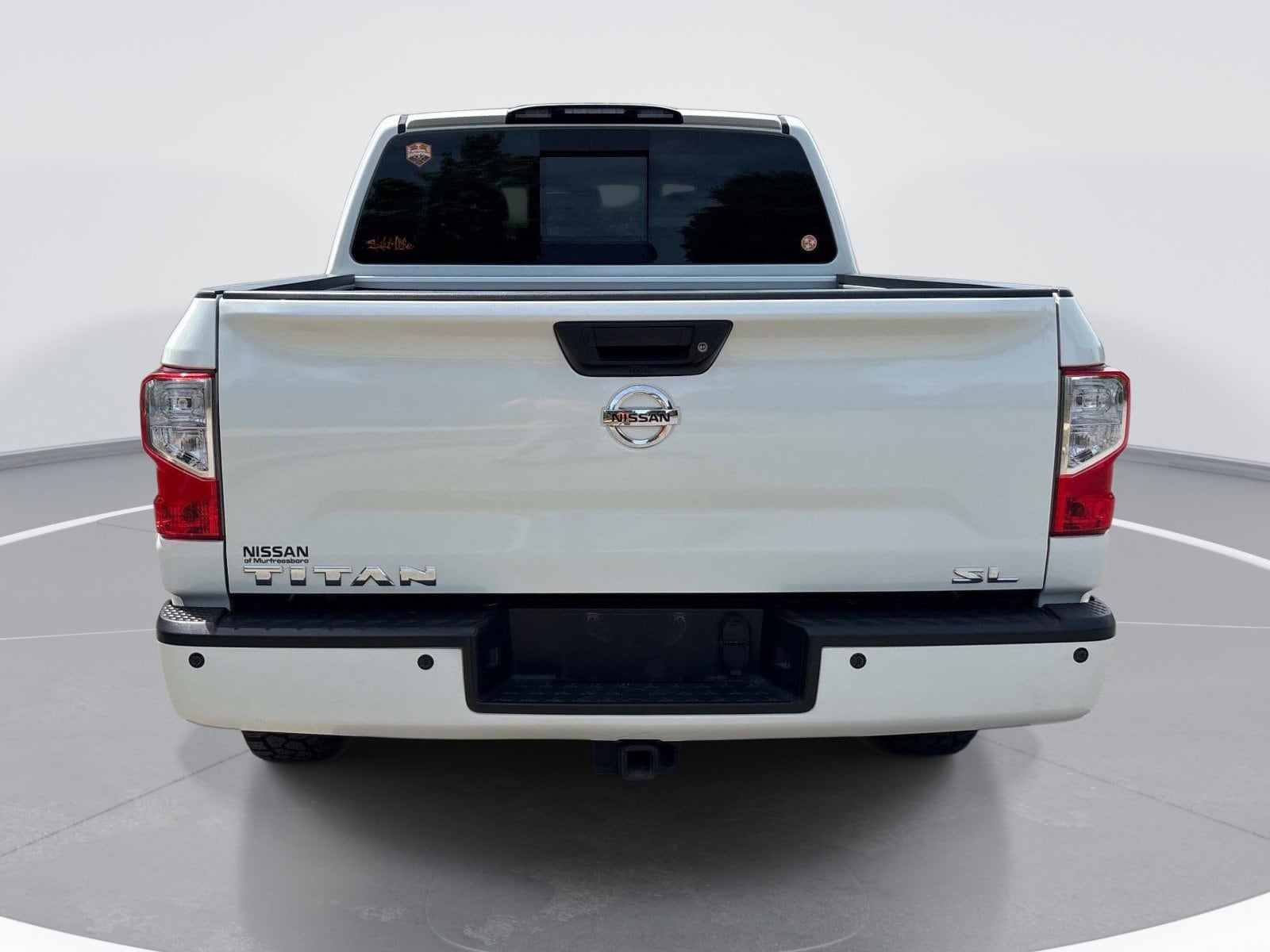 2017 Nissan Titan SL photo 6