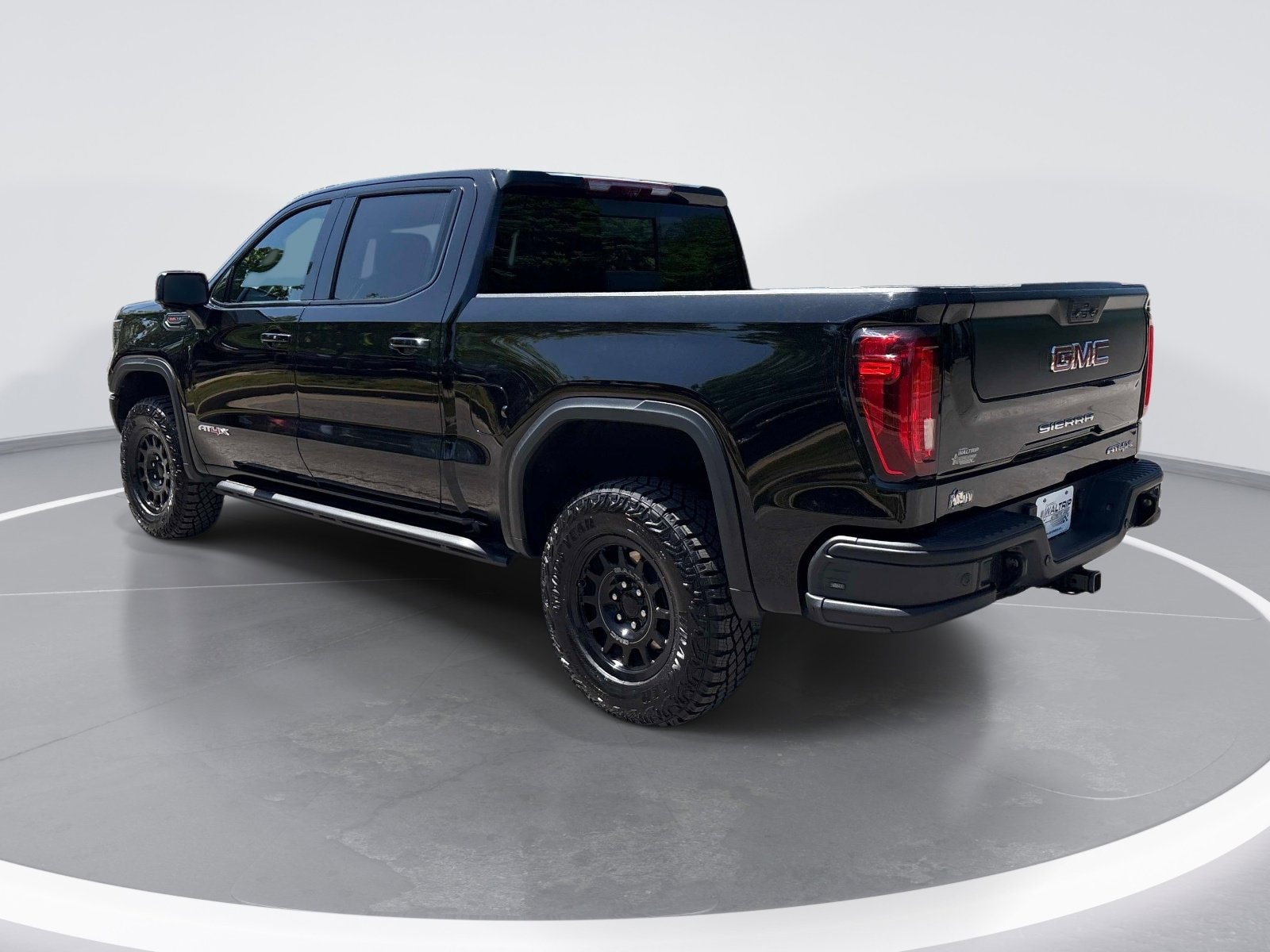 2023 GMC Sierra 1500 AT4X photo 5