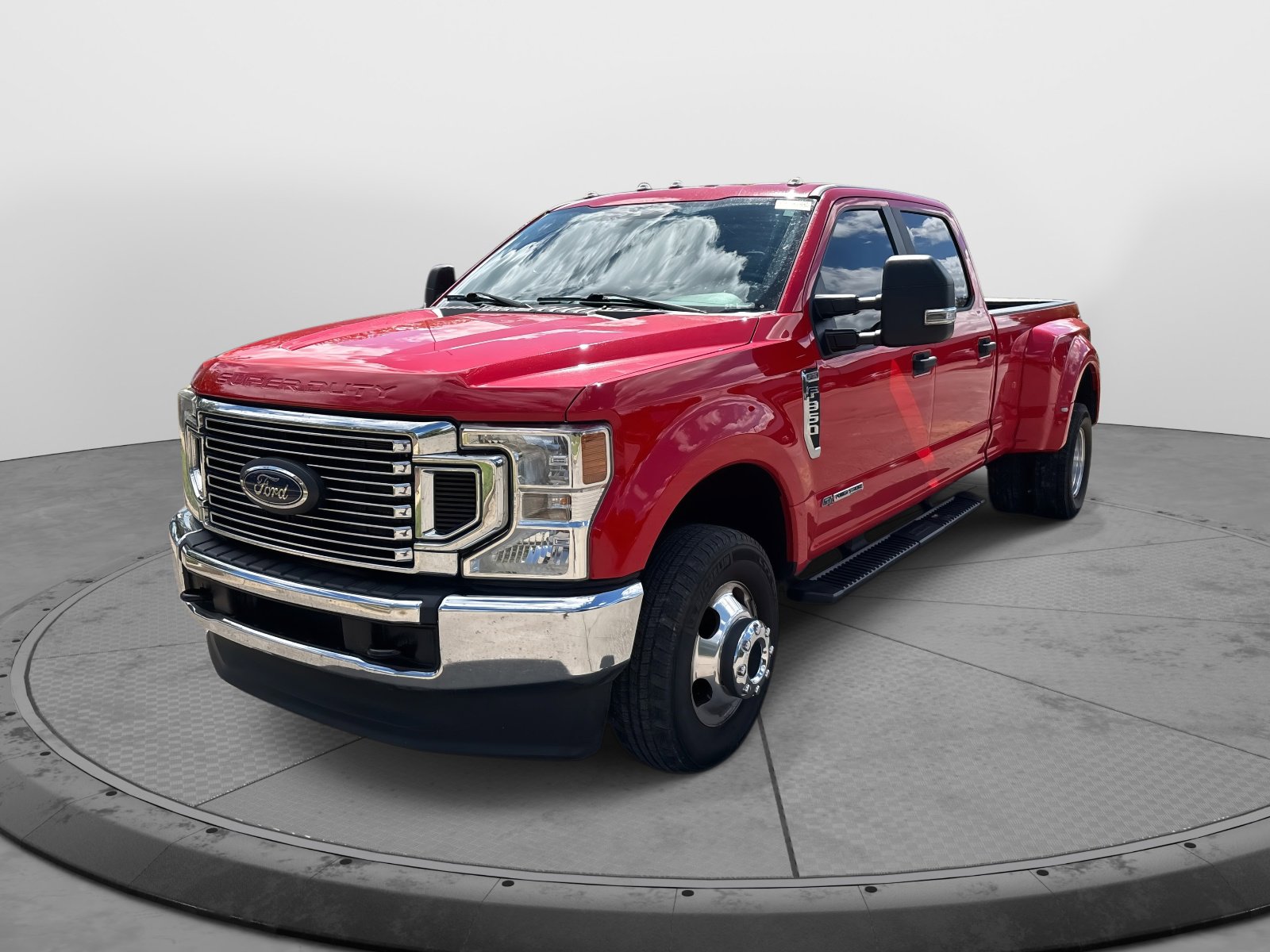 2022 Ford F-350 XL photo 3