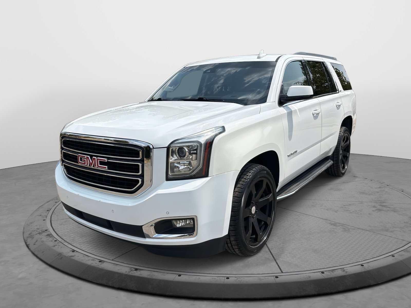 2019 Gmc Yukon SLT photo 2