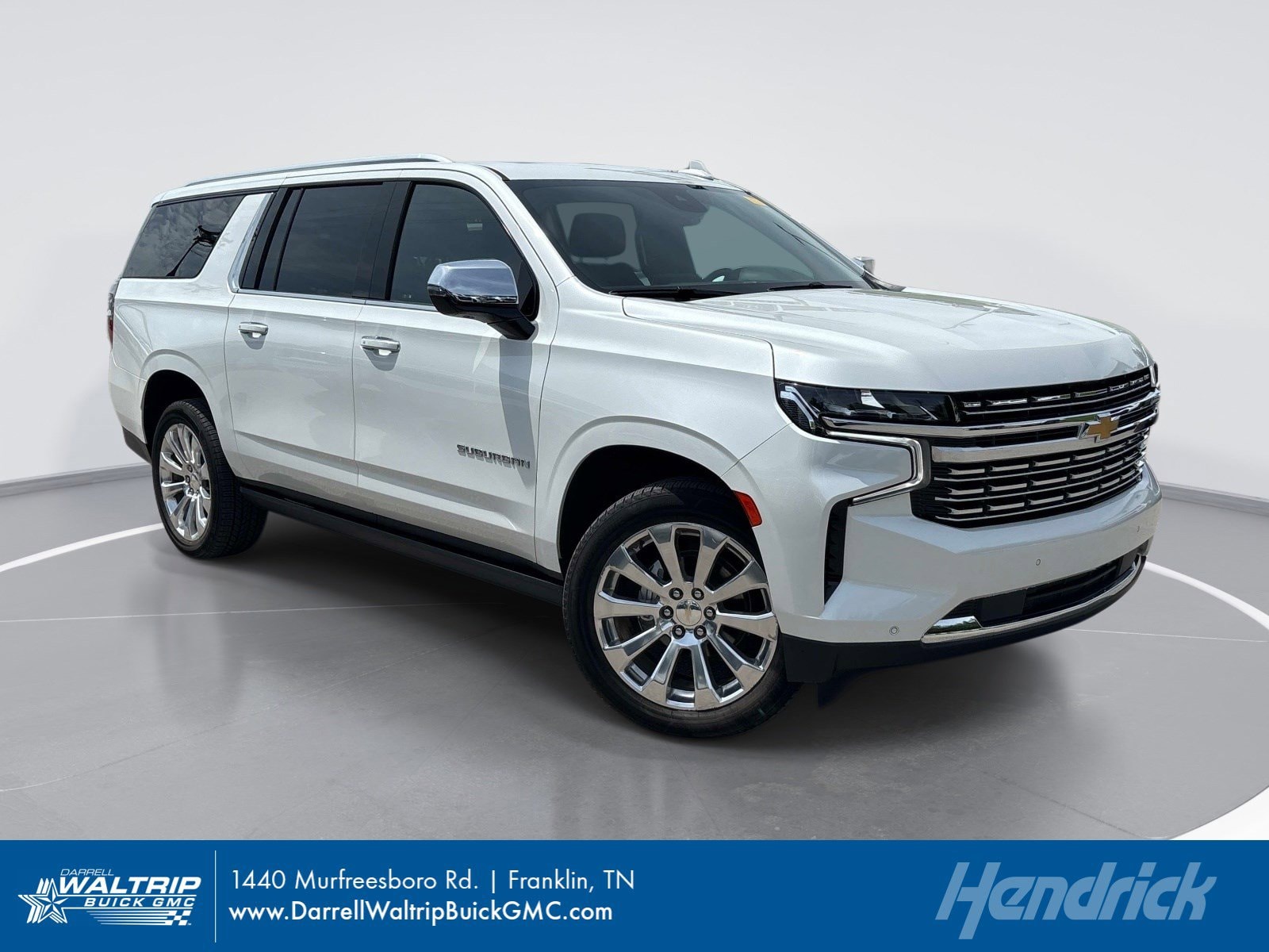 2023 Chevrolet Suburban 4WD 1500 Premier's photo