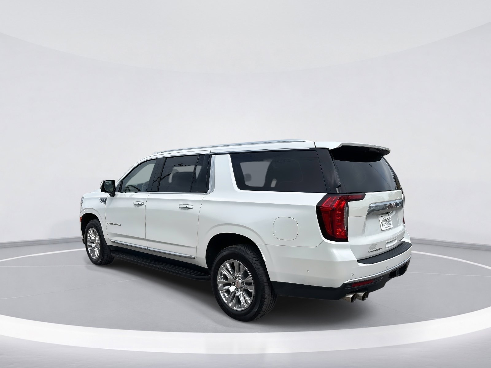 2023 GMC Yukon XL Denali photo 4