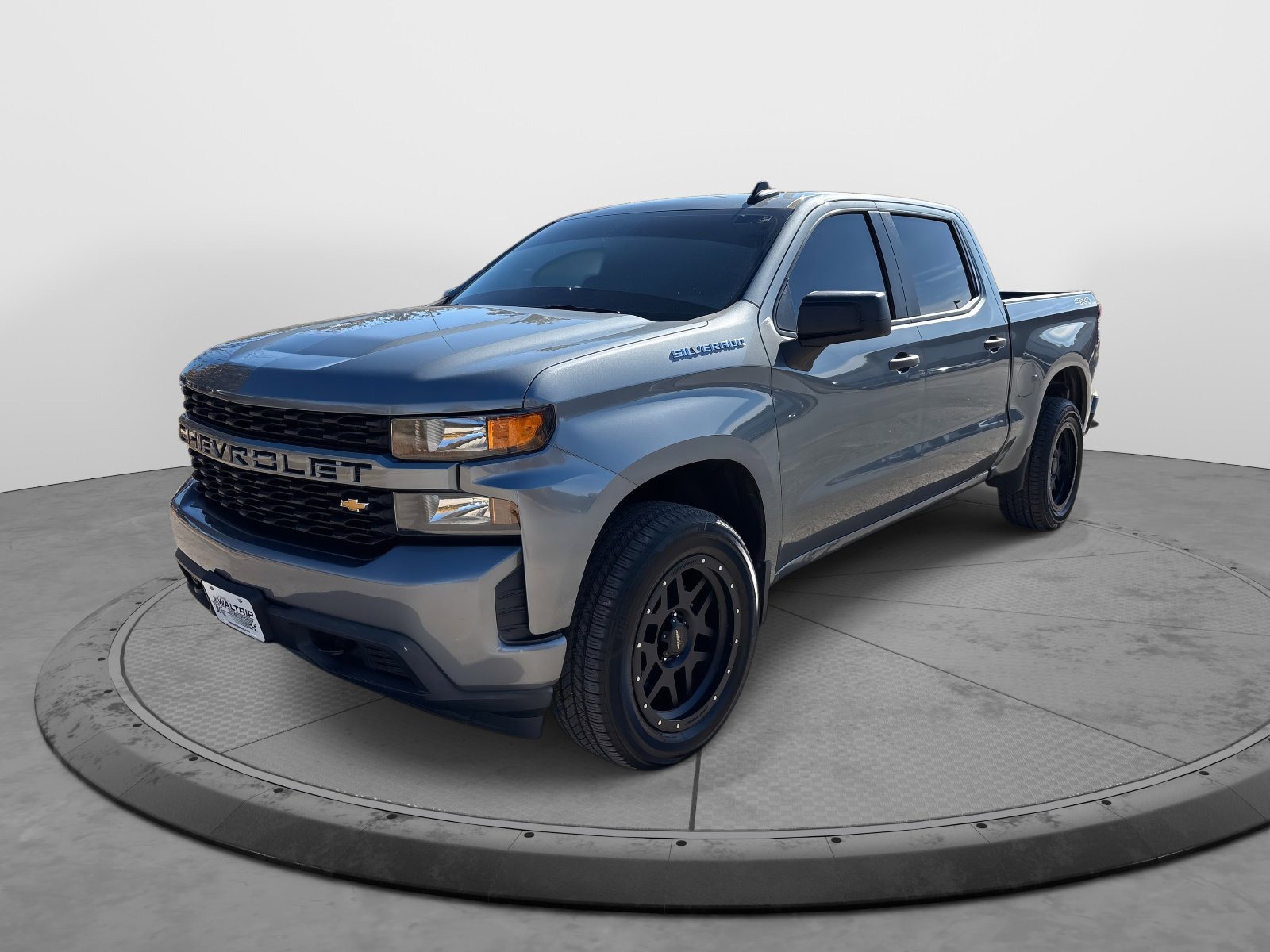 2020 Chevrolet Silverado 1500 Custom photo 3