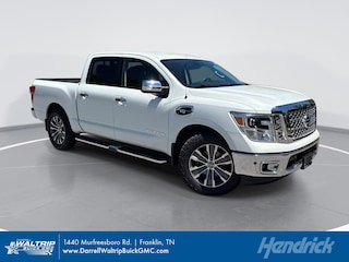 2017 Nissan Titan SL Truck Crew Cab